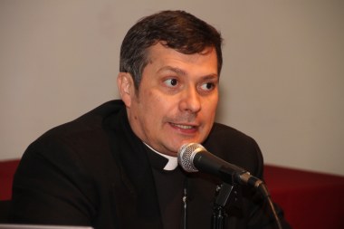 Mons.Dr.Ruiz