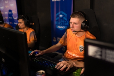 nocturns_gaming_players
